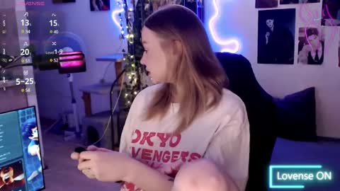 Snapshot of katerinaxvold chatting on 03-01-25, 12:01 Lisa online show from 03-01-25, 12:01