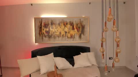 K A T E  online show from 03-26-26, 12:22