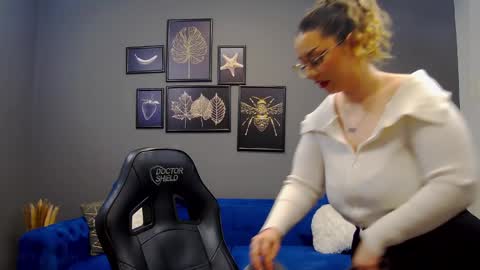 Kate online show from 01-29-25, 06:39