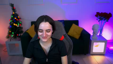 Snapshot of katewillows chatting on 12-14-25, 04:34 katewillows online show from 12-14-25, 04:34