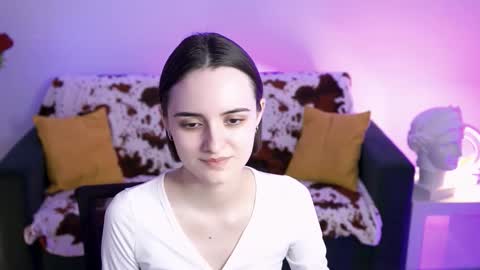 katewillows online show from 03-22-26, 04:27