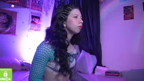Snapshot of kathc_19 chatting on 07-15-26, 12:05 Katerine online show from 07-15-26, 12:05
