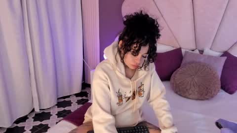 KatheGomez  online show from 04-15-26, 03:13