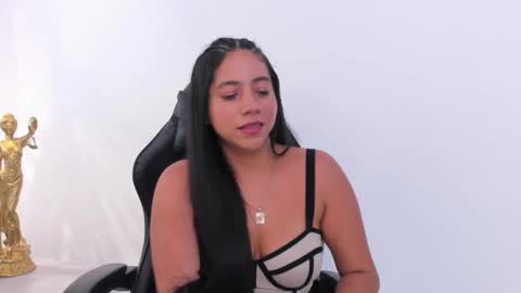 Snapshot of katherin_carter chatting on 12-05-24, 07:16 Kathe Carter online show from 12-05-24, 07:16