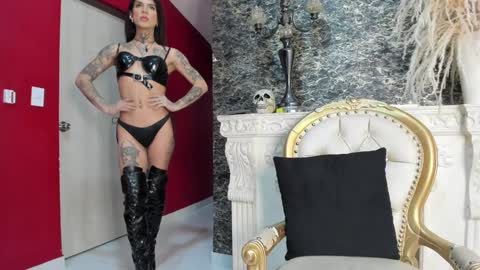 Katherin  online show from 12-20-24, 01:47