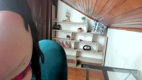 Snapshot of katherine_blair chatting on 07-23-26, 12:03 katherine_blair online show from 07-23-26, 12:03