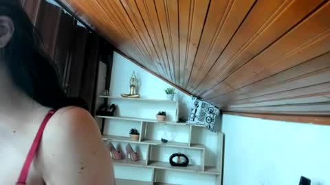 Snapshot of katherine_blair chatting on 07-24-26, 12:03 katherine_blair online show from 07-24-26, 12:03