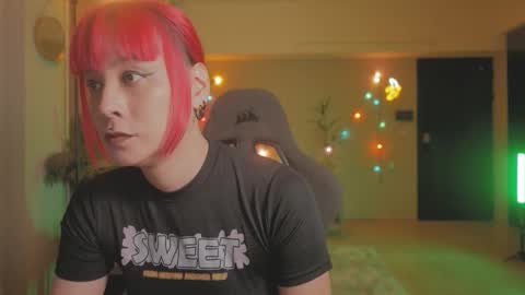 Kathy online show from 10-04-25, 01:42