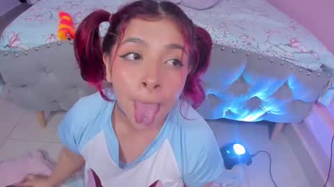 Snapshot of kathia_saenz chatting on 03-11-25, 06:53 Kathia  online show from 03-11-25, 06:53