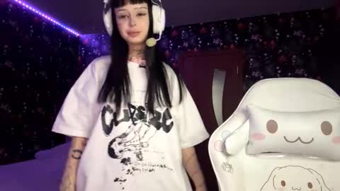 Luna online show from 02-16-26, 03:19