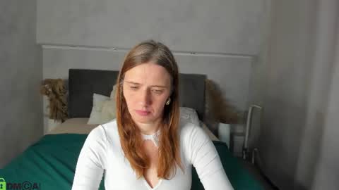 Snapshot of kathrine_meye chatting on 07-16-26, 01:33 Katy online show from 07-16-26, 01:33