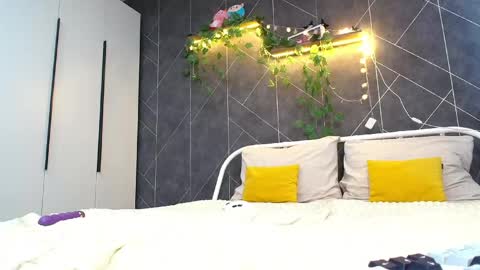 KathrineBerry online show from 04-15-26, 02:40