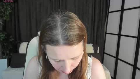 Kathrine online show from 12-19-25, 02:40