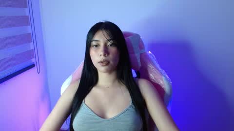 Snapshot of kathy_de chatting on 10-25-25, 03:36 kathy de online show from 10-25-25, 03:36