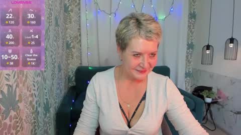Snapshot of kathy_sunn chatting on 01-11-25, 01:11 Kathy online show from 01-11-25, 01:11