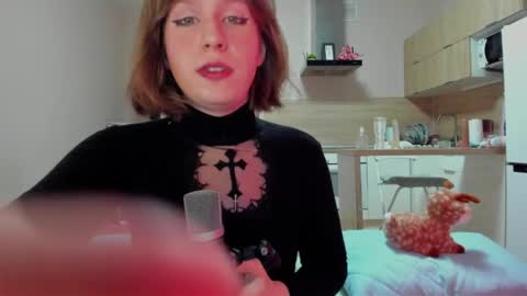KatieNPZD online show from 05-18-26, 10:48
