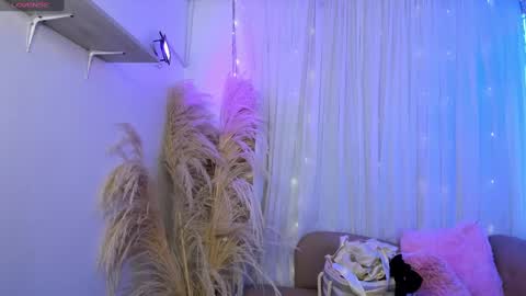 KATIA  online show from 10-10-25, 12:15