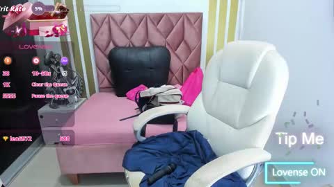 Snapshot of katialips_ chatting on 09-24-25, 10:24 Katia online show from 09-24-25, 10:24