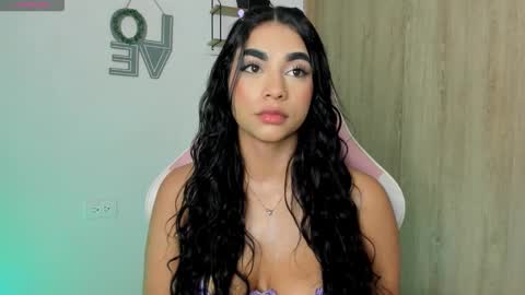 Snapshot of katie_boss2 chatting on 11-06-25, 07:48 Katie online show from 11-06-25, 07:48