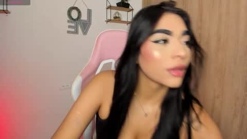 Snapshot of katie_boss2 chatting on 11-11-25, 11:16 Katie online show from 11-11-25, 11:16