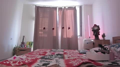 Kate online show from 12-21-24, 08:28