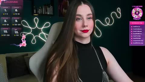 Snapshot of katie_taylorr chatting on 11-19-25, 10:21 Katie online show from 11-19-25, 10:21