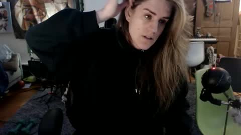 Katie online show from 03-20-26, 05:23