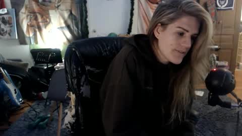 Katie online show from 04-09-26, 06:19