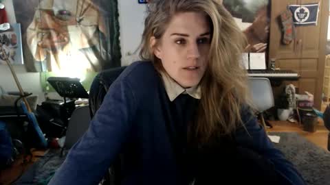 Katie online show from 04-10-26, 05:01