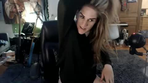 Katie online show from 07-08-26, 04:17