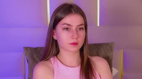 katiereeves online show from 11-19-25, 05:46