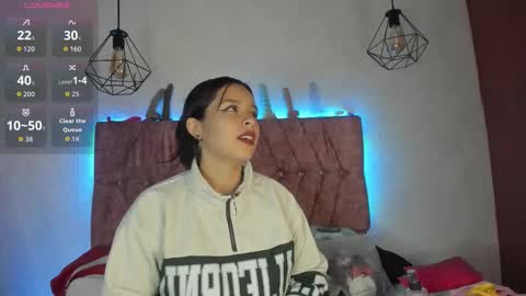 Katie online show from 11-08-25, 11:21