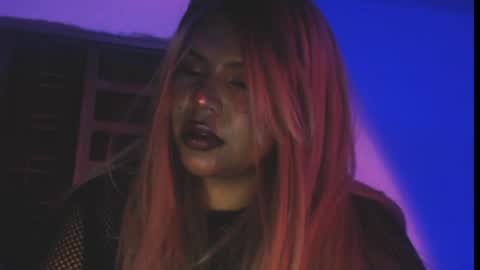 Snapshot of katiuskaxoxo chatting on 05-10-26, 01:11 Katiuska online show from 05-10-26, 01:11