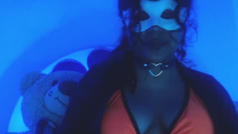 Snapshot of katiuskaxoxo chatting on 05-13-26, 10:34 Katiuska online show from 05-13-26, 10:34