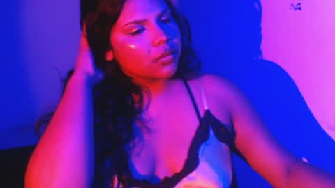 Snapshot of katiuskaxoxo chatting on 05-18-26, 05:35 Katiuska online show from 05-18-26, 05:35