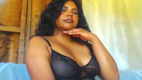 Snapshot of katiuskaxoxo chatting on 06-22-26, 07:44 Katiuska online show from 06-22-26, 07:44