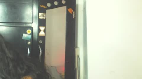 Snapshot of katiuskaxoxo chatting on 07-21-26, 06:38 Katiuska online show from 07-21-26, 06:38