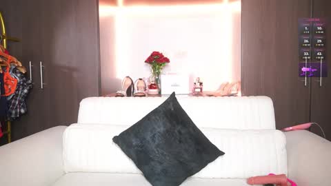 K A T L Y N  online show from 01-16-26, 05:39