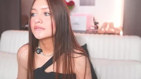 K A T L Y N  online show from 03-25-26, 06:25