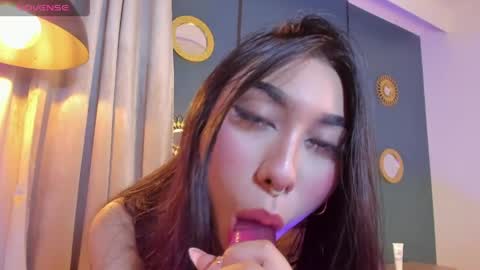katnissa_ online show from 05-27-26, 08:28