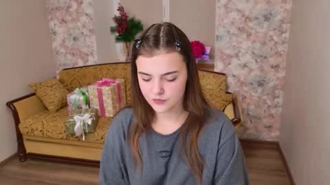 Snapshot of katnotcat chatting on 12-13-25, 07:53 katnotcat online show from 12-13-25, 07:53