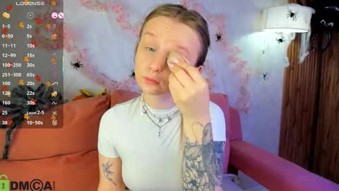 Snapshot of katrina_bail chatting on 10-29-25, 01:30 Katrina Bail online show from 10-29-25, 01:30