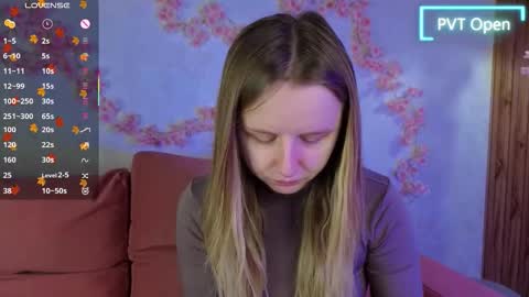 Snapshot of katrina_bail chatting on 11-18-25, 01:00 Katrina Bail online show from 11-18-25, 01:00