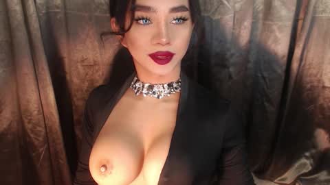 Snapshot of katrinathegreat chatting on 10-08-25, 05:16 katrinathegreat online show from 10-08-25, 05:16