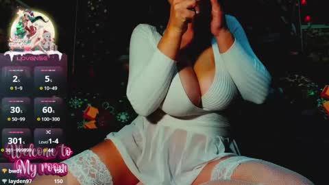 Snapshot of katrinedenev chatting on 01-06-25, 12:59 KatrineDenev online show from 01-06-25, 12:59
