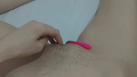 Snapshot of katrinna_arinna chatting on 01-09-25, 12:03 katrina dont forget to give me thumbs up online show from 01-09-25, 12:03