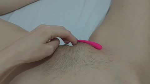 Snapshot of katrinna_arinna chatting on 01-11-25, 12:33 katrina dont forget to give me thumbs up online show from 01-11-25, 12:33