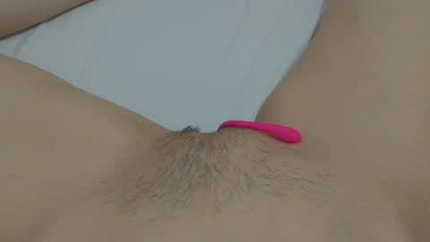 Snapshot of katrinna_arinna chatting on 01-15-25, 02:35 katrina dont forget to give me thumbs up online show from 01-15-25, 02:35