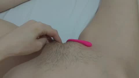 Snapshot of katrinna_arinna chatting on 01-16-25, 08:36 katrina dont forget to give me thumbs up online show from 01-16-25, 08:36