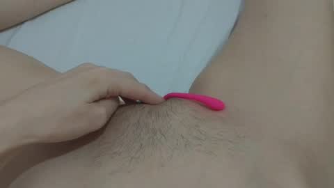 Snapshot of katrinna_arinna chatting on 01-17-25, 06:26 katrina dont forget to give me thumbs up online show from 01-17-25, 06:26